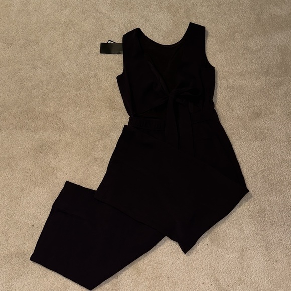 BNWT RW&Co jumpsuit. Dark purple. Size 8. - Picture 4 of 6